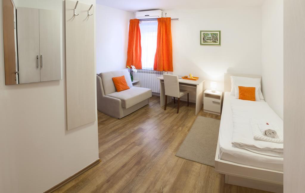 Rooms Lidija Zagreb Exterior foto